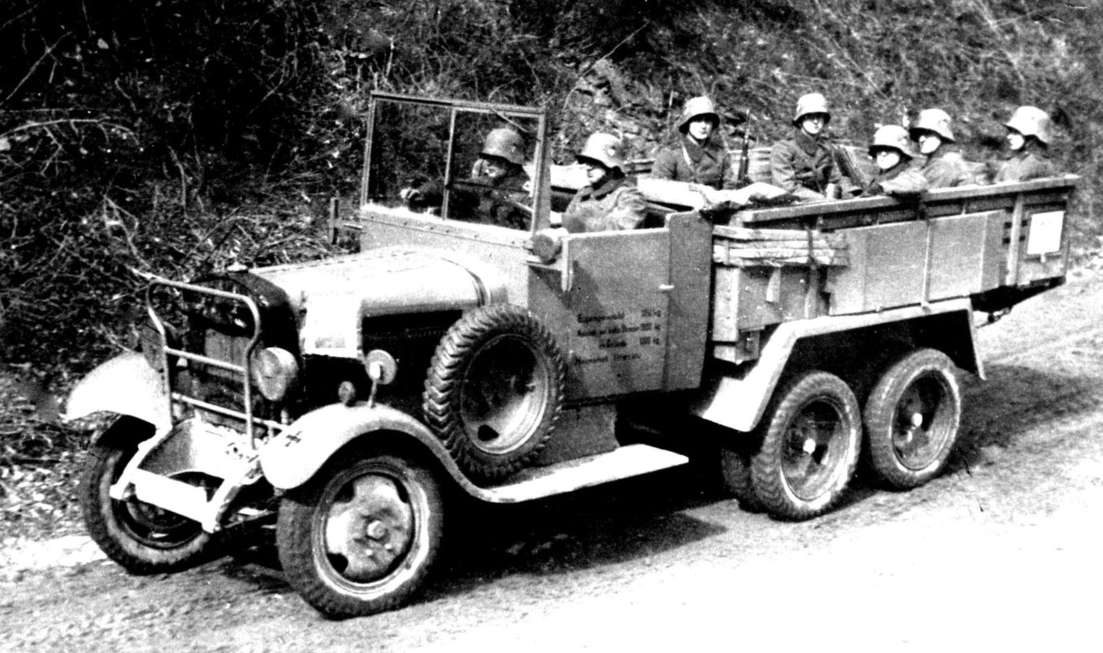 Военный грузовичок Mercedes-Benz G3a первого полуторатонного семейства. 1929 год
